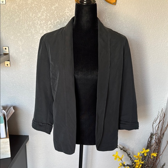 Express Jackets & Blazers - Express Black Blazer with Tailored Silhouette
